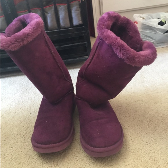 purple uggs size 9